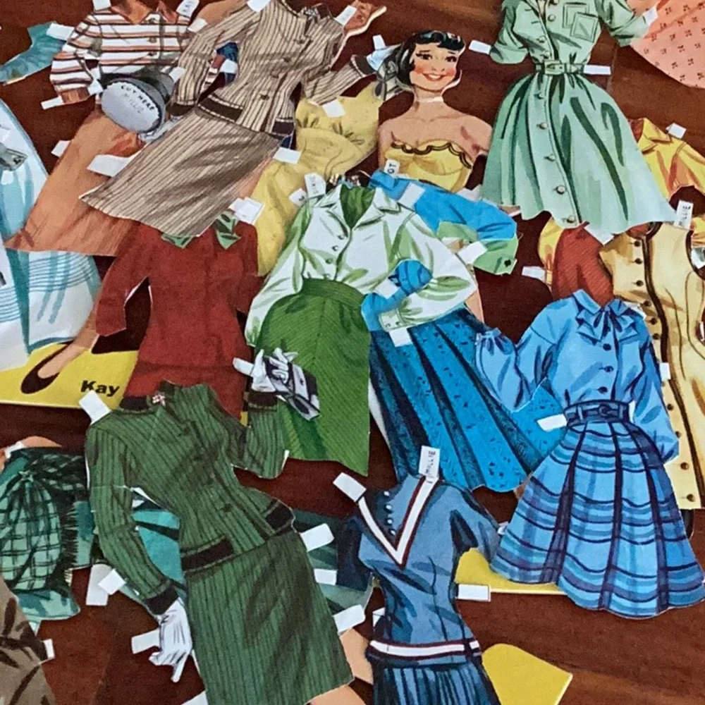 🧸VINTAGE Paper Dolls 1960’s Kay,Dixie, Dot & Millie AMAZING WARDROBE LOT